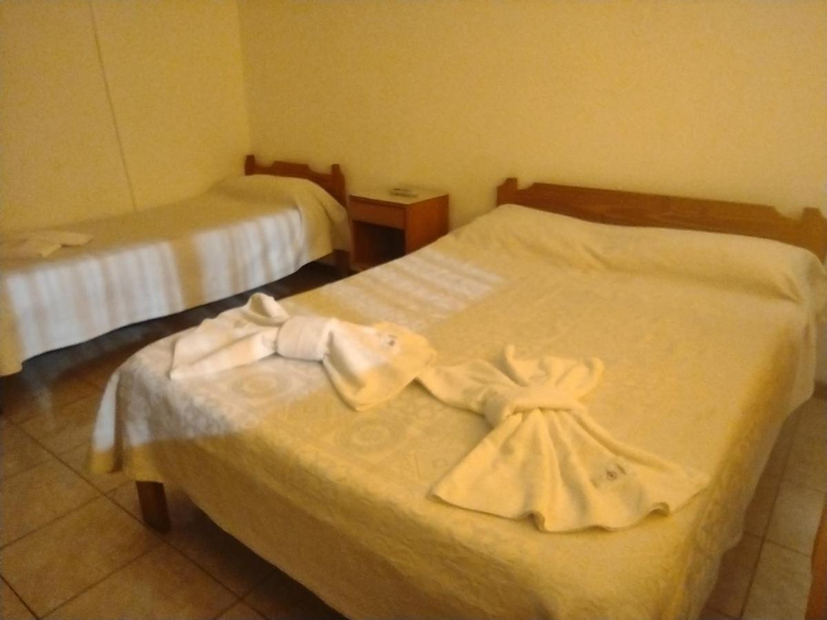 Alojamiento Curru Leuvu Bariloche酒店 外观 照片